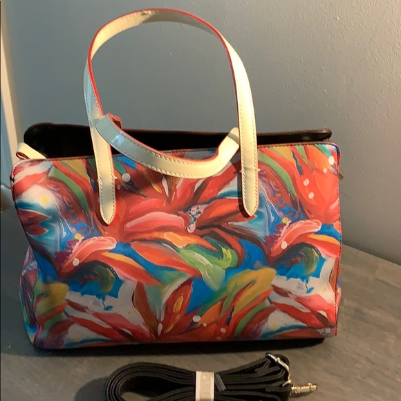Handbags - Floral Handbag // NWOT 🎉🎉 HOST PICK🎉🎉